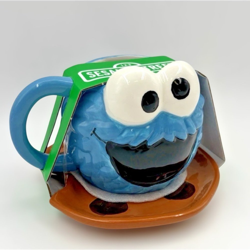 NEW! Sesame Street Cookie Monster mug with Cookie Plate set